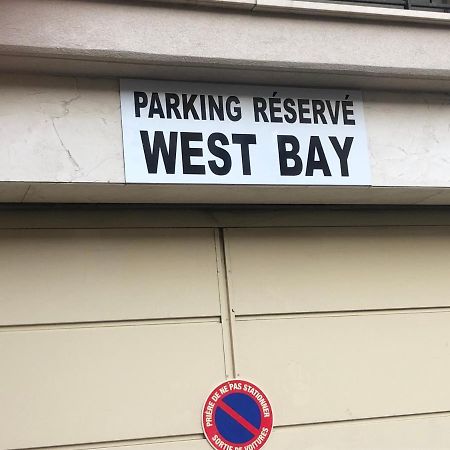 マントンWest Bayアパートメント エクステリア 写真